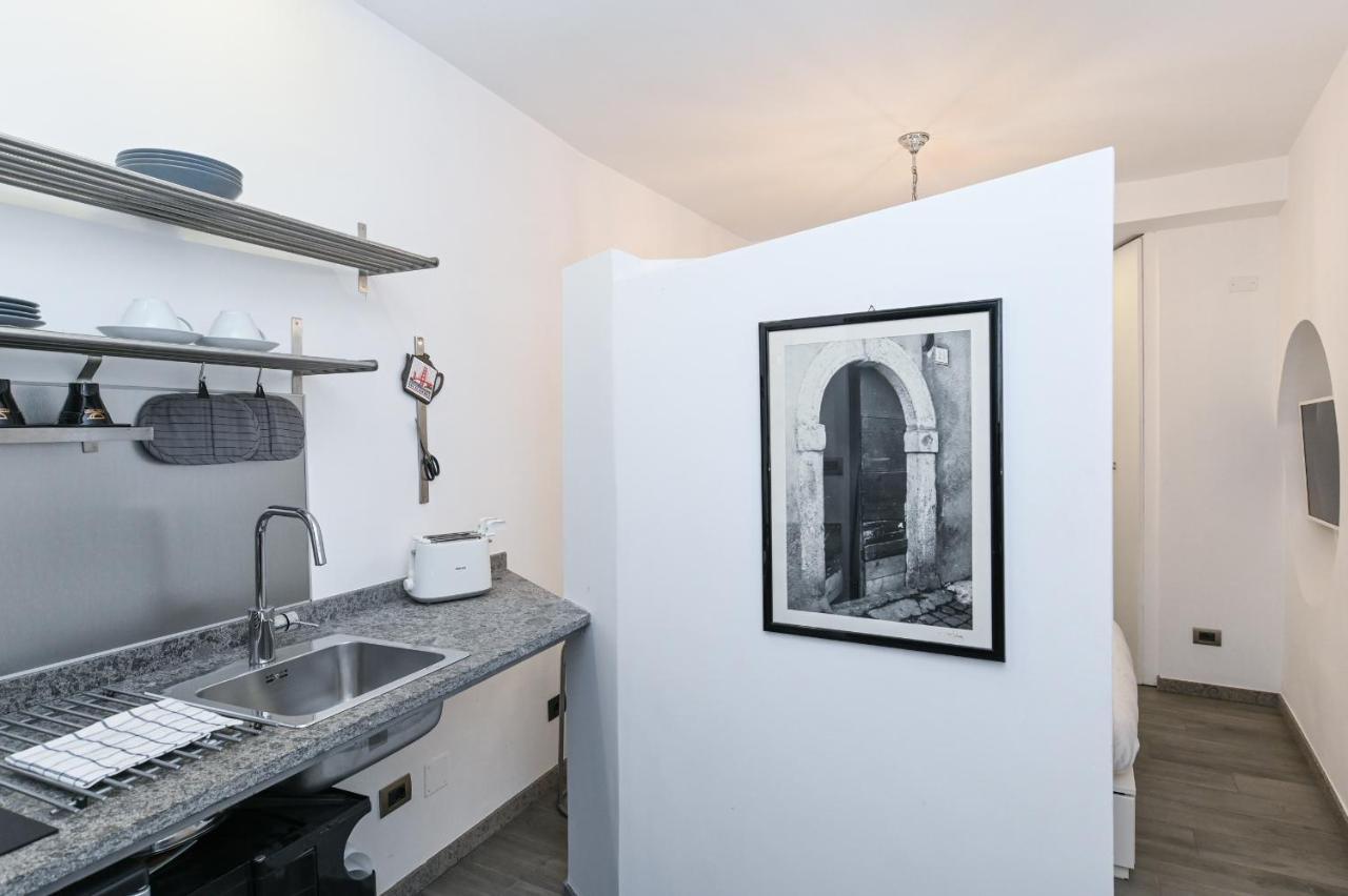 The Essential Trastevere Design Studio Rom Eksteriør billede