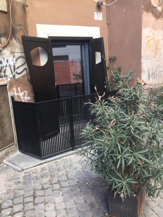 The Essential Trastevere Design Studio Rom Eksteriør billede
